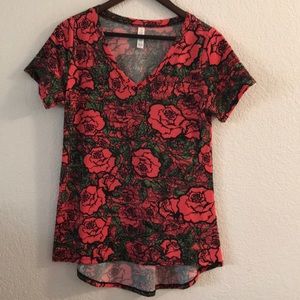 LuLaRoe Christ Tee v neck !!SOLD!!